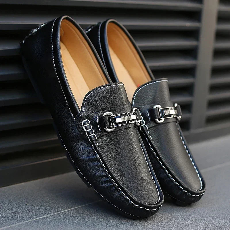 Mockasiner i äkta läder